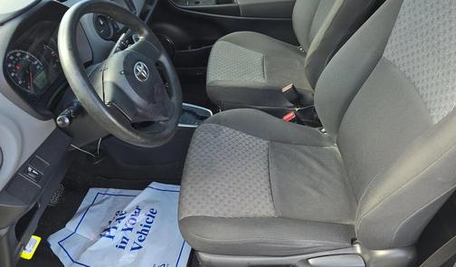 2015 Toyota Yaris L