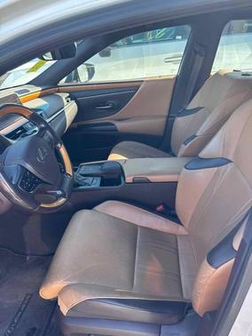 2019 Lexus ES 350 Premium