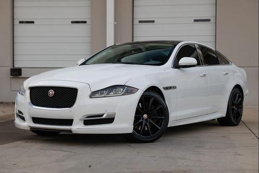 2016 Jaguar XJ XJ R-Sport