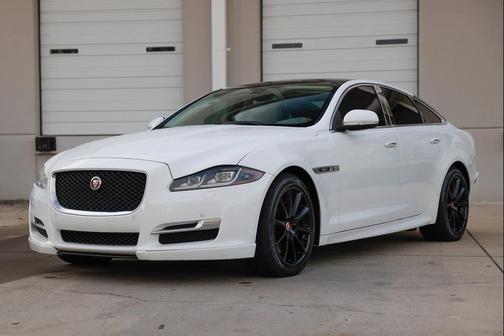 2016 Jaguar XJ XJ R-Sport