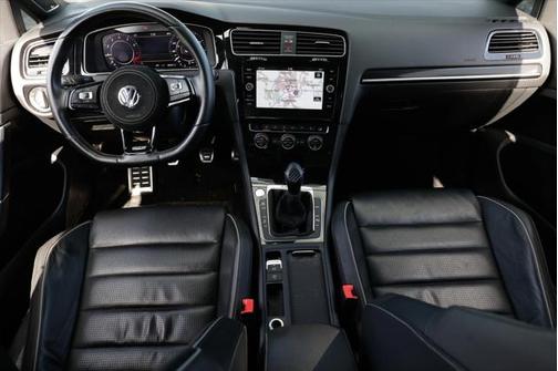 2018 Volkswagen Golf R 2.0T Manual
