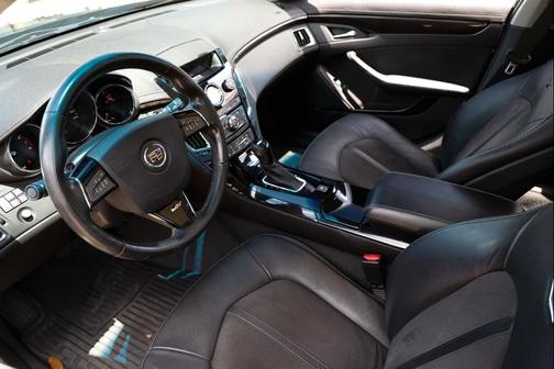 BLACK 2013 Cadillac CTS-V Base
