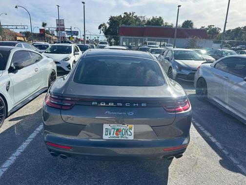 2018 Porsche Panamera 4S