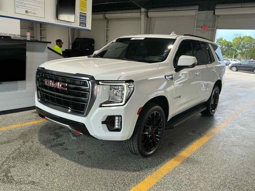 2022 GMC Yukon 4WD AT4