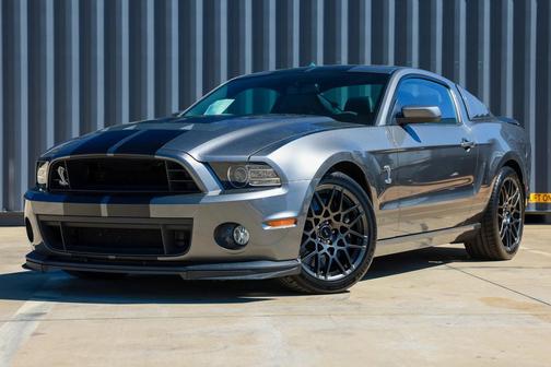 Oxford White 2014 Ford Shelby GT500 Base Coupe