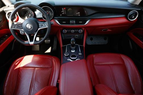 2018 Alfa Romeo Stelvio Base