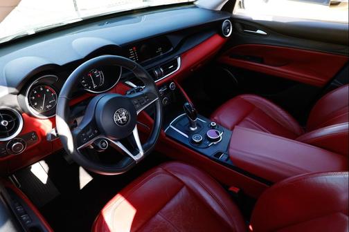 2018 Alfa Romeo Stelvio Base