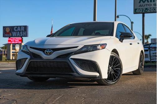 2022 Toyota Camry SE