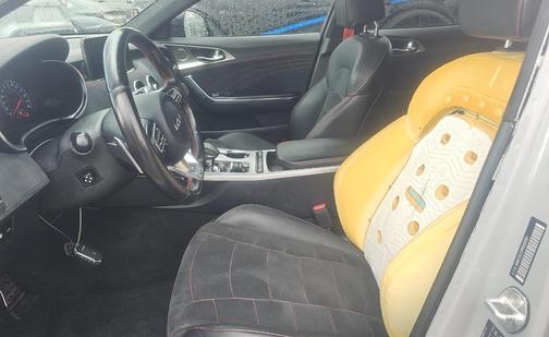 Ceramic Silver 2023 Kia Stinger GT2