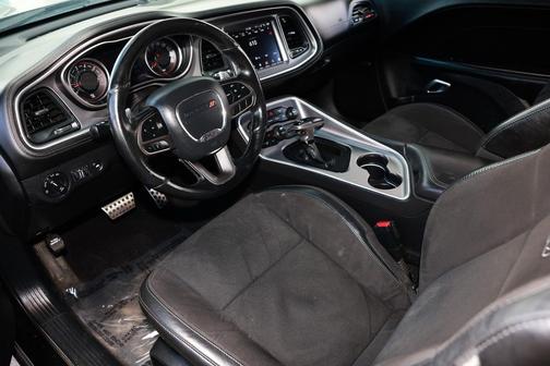 Pitch Black Clearcoat 2020 Dodge Challenger R/T Scat Pack