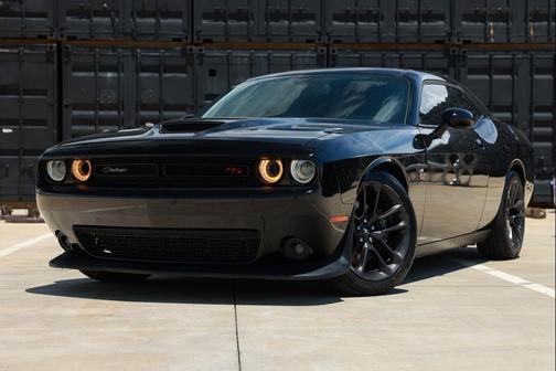 Pitch Black Clearcoat 2020 Dodge Challenger R/T Scat Pack