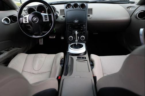 2008 Nissan 350Z Touring