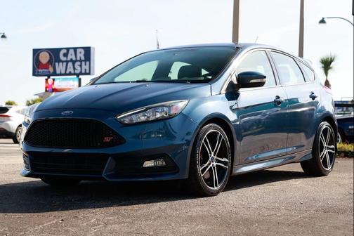 2018 Ford Focus ST 