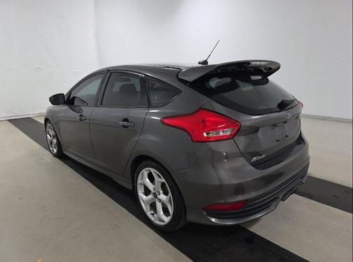 Magnetic 2016 Ford Focus ST