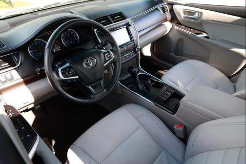 2017 Toyota Camry XLE