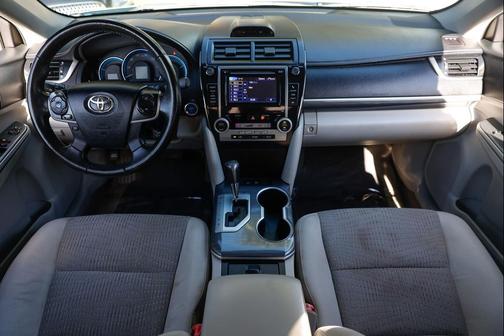 Clearwater Blue Metallic 2013 Toyota Camry Hybrid XLE