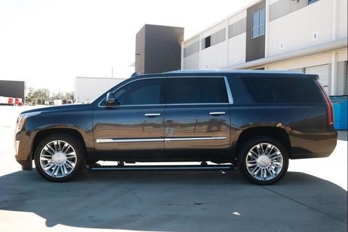 2017 Cadillac Escalade ESV Platinum