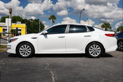 Snow White Pearl 2018 Kia Optima LX