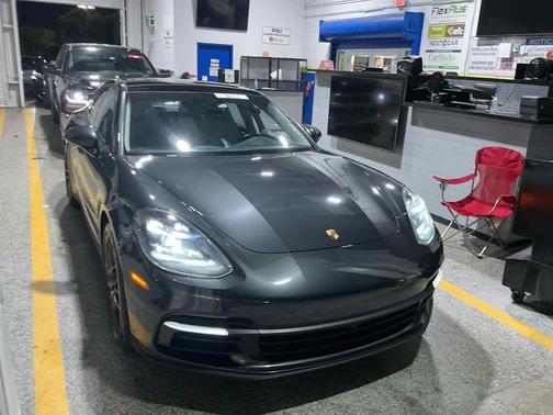 2020 Porsche Panamera 4