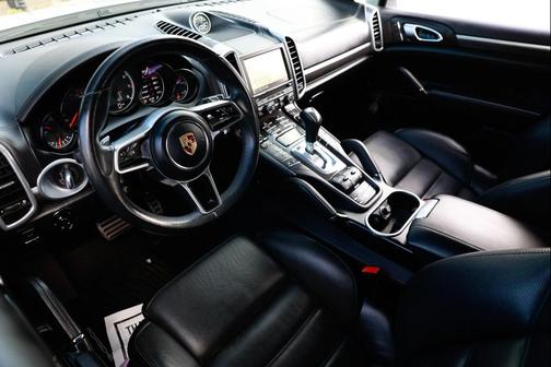 2016 Porsche Cayenne Turbo S