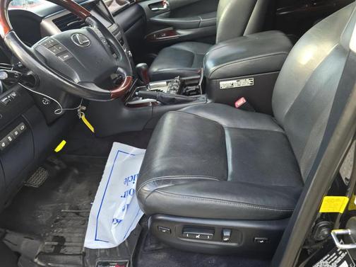 2015 Lexus LX 570 Base