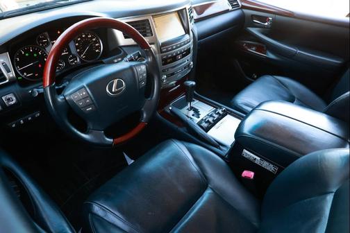 2015 Lexus LX 570 Base