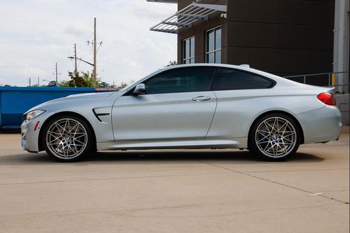 Silverstone Metallic 2017 BMW M4 Base