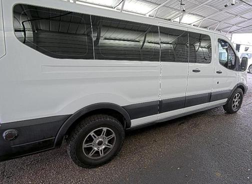 Oxford White 2019 Ford Transit-350 XL