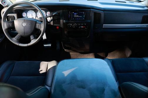 2005 Dodge Ram 1500 SRT-10 Quad Cab