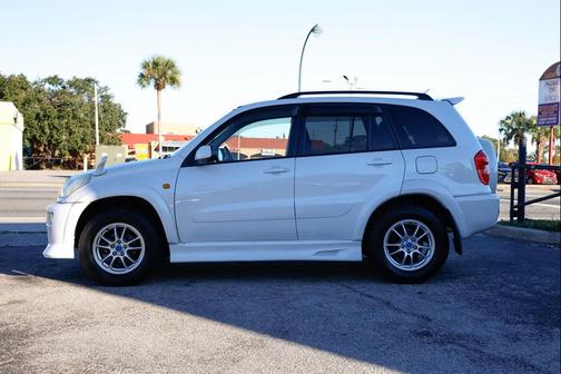 2000 Toyota RAV4 Base