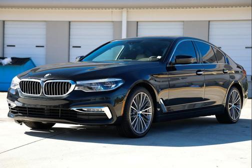 2017 BMW 540 540i