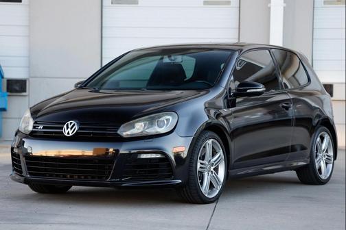 2012 Volkswagen Golf R 4-Door w/DCC & Navigation