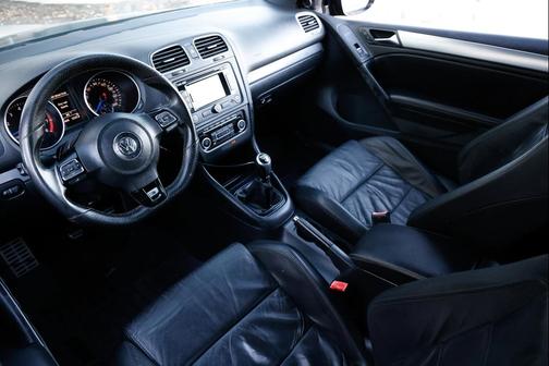 2012 Volkswagen Golf R 4-Door w/DCC & Navigation