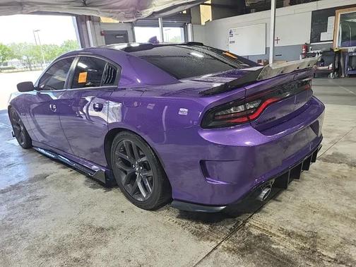 Plum Crazy Pearlcoat 2023 Dodge Charger R/T