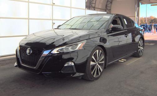 Super Black 2020 Nissan Altima SR FWD