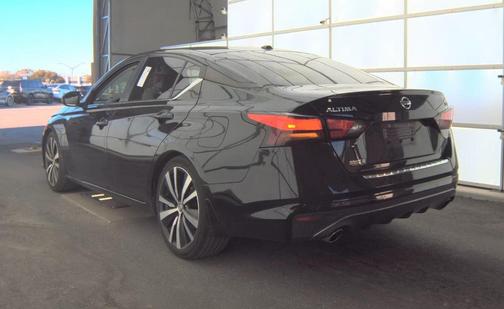 Super Black 2020 Nissan Altima SR FWD