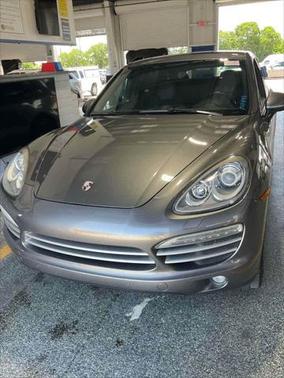 2014 Porsche Cayenne Platinum Edition