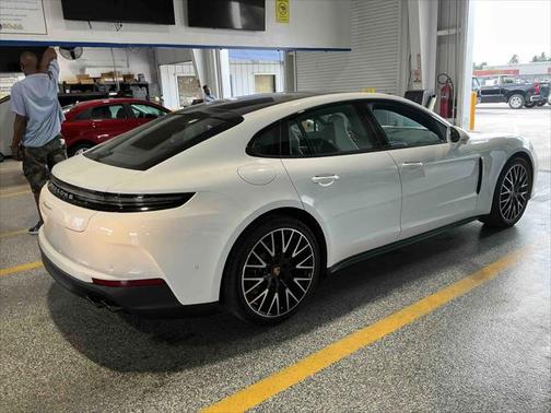 2025 Porsche Panamera PREMIUM