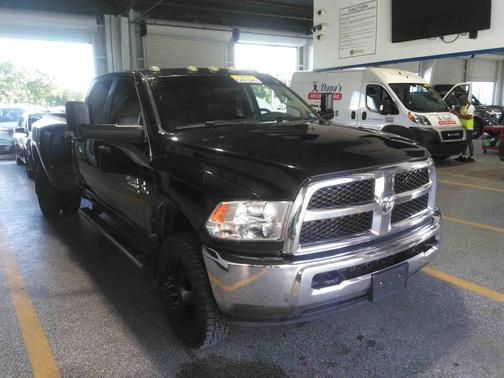 2018 RAM 3500 Tradesman Crew Cab 4x4 8' Box