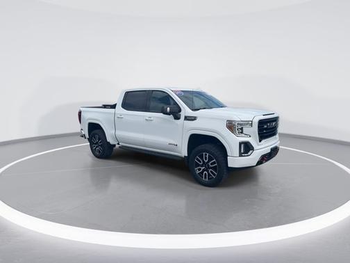 White 2022 GMC Sierra 1500 Limited AT4