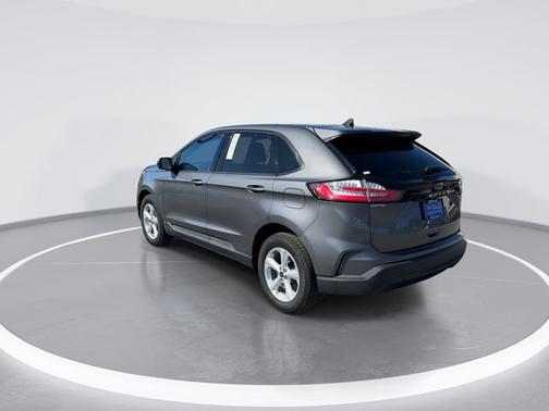 2021 Ford Edge SE