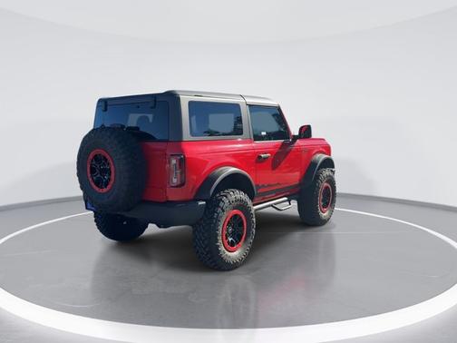 RACE RED 2022 Ford Bronco