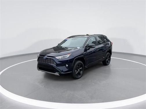 2020 Toyota RAV4 Hybrid SE