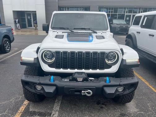 White 2024 Jeep Wrangler RUBICON