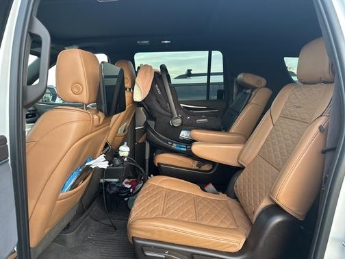 2024 Cadillac Escalade SPORT