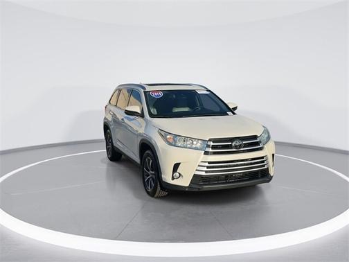 2019 Toyota Highlander 