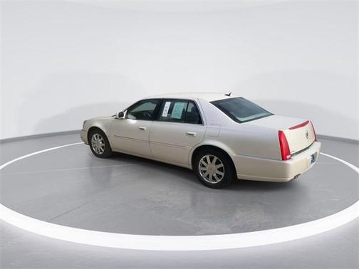 2008 Cadillac DTS Base