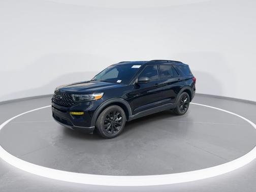 AGATE BLACK METALLIC 2023 Ford Explorer XLT