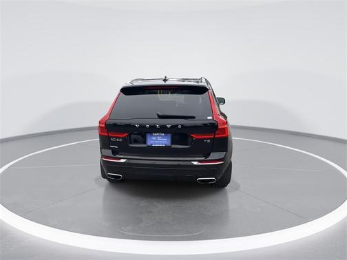 2021 Volvo XC60 T5 INSCRIPTION