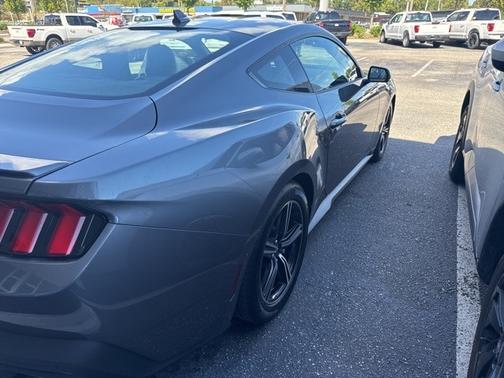 2024 Ford Mustang I4CP